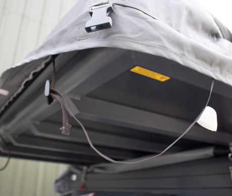 Tighten corner straps